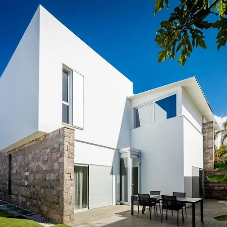 Luxury Del Duque Renovated 度假居