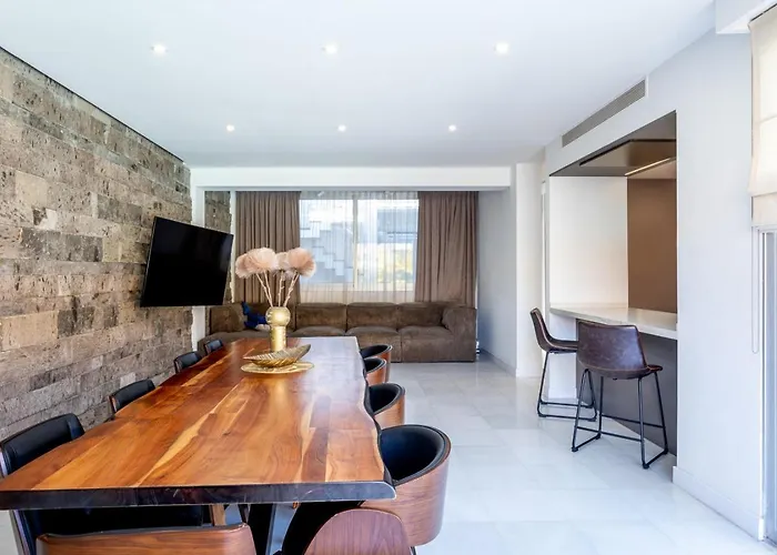 Luxury Del Duque Renovated *