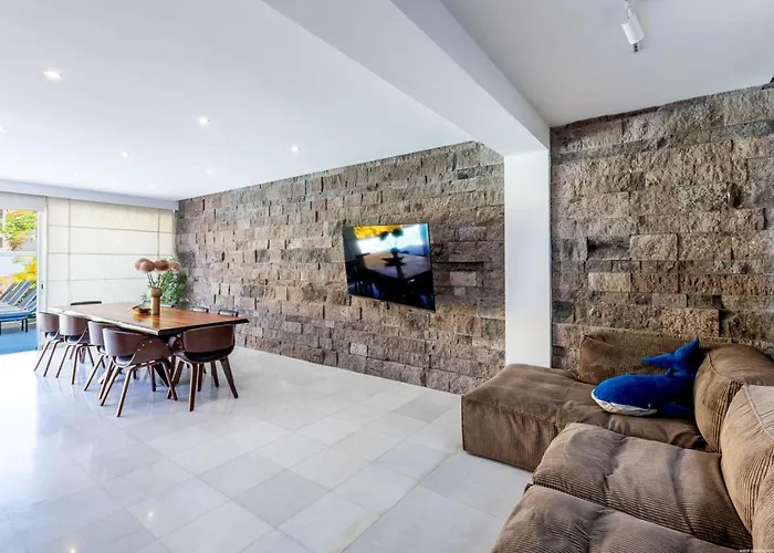 Luxury Del Duque Renovated *