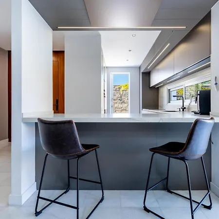 Luxury Del Duque Renovated בית נופש