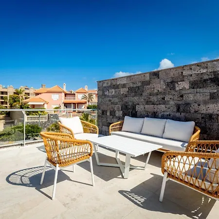 בית נופש Luxury Del Duque Renovated אדחה