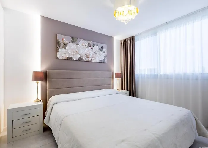 Luxury Del Duque Renovated * 阿德耶