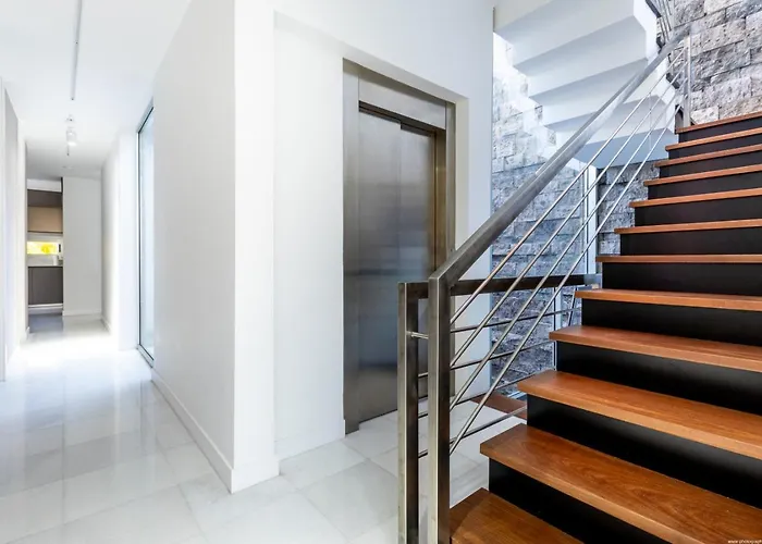 度假居 Luxury Del Duque Renovated *
