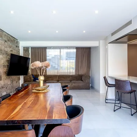 Luxury Del Duque Renovated *